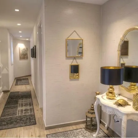 3br Gem At The Prestigious Laguna Portomaso 아파트 *
